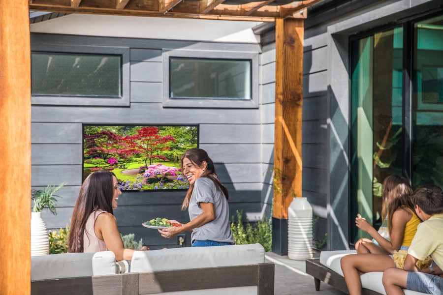 dont-let-glare-ruin-the-game-the-case-for-purpose-built-outdoor-tvs