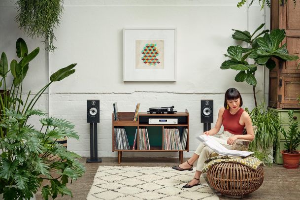Bowers & Wilkins Speaker and Turntable